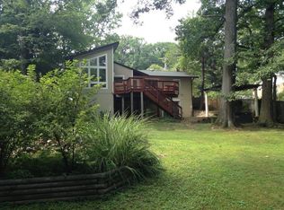 8417 Cottage St, Vienna, VA 22180