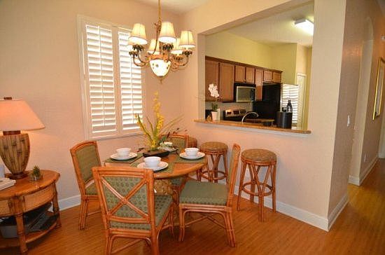 RP4T3459CA-formal-dining-area