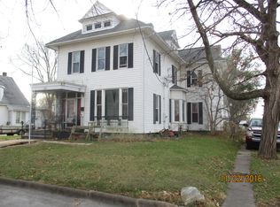 121 E Main St, Ipava, IL 61441