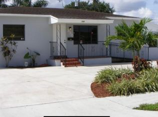 330 W 53rd Ter, Hialeah, FL 33012