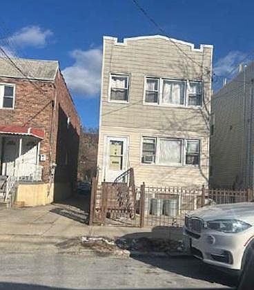 1st image of 777 Logan St