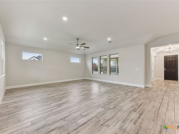 5th image of 341 Sprinting Peak Dr