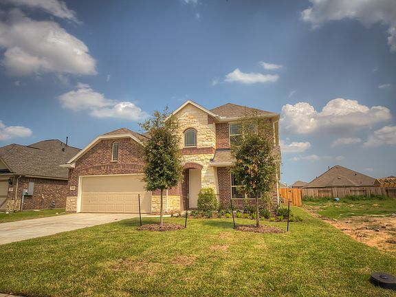 2nd image of 608 Chesterfield Ln