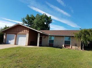 4728 SE Sunnymeade Dr, Lawton, OK 73501