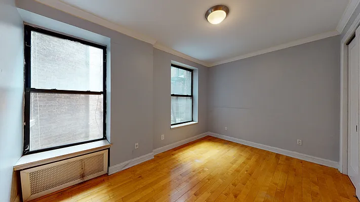 Rented by Bond New York | media 5