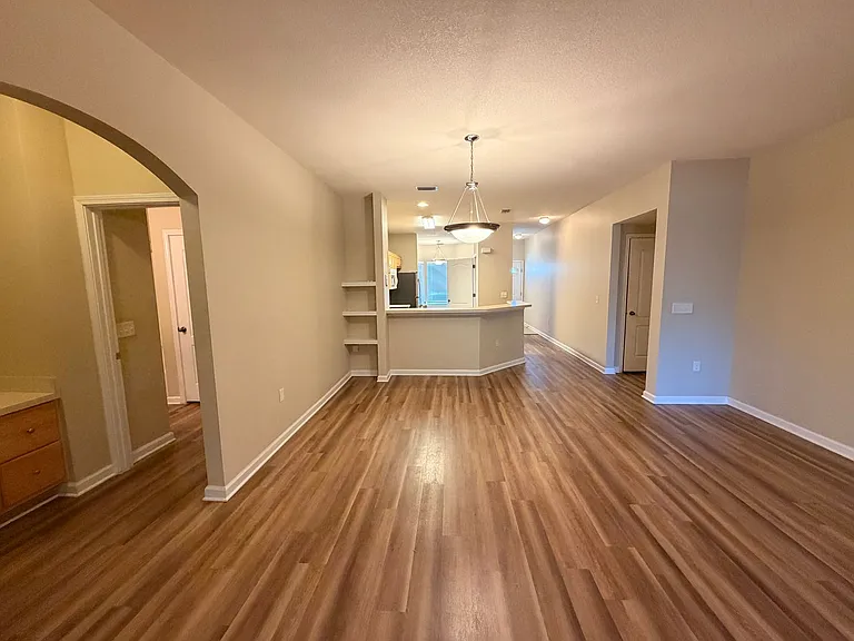 3750 Silver Bluff Blvd #406 — Photo 11