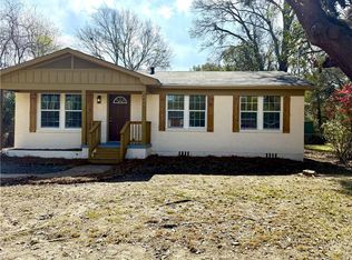 2203 Rosa Dr, Mobile, AL 36617