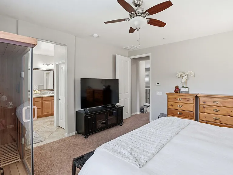 24545 Rosette Ln — Photo 35