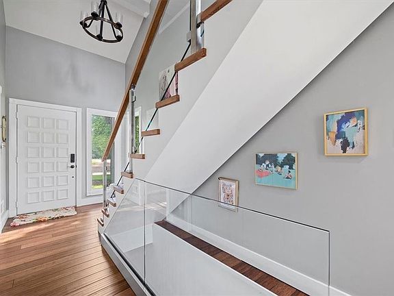 5th image of 2706 Bristol Ct