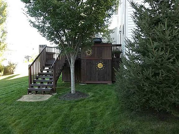 4th image of 34 W Clear Lake Ln