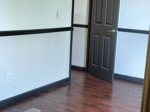 5th image of 7460 Kitty Hawk Rd #2