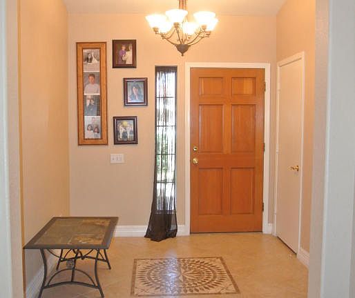 2nd image of 509 W Amoroso Dr