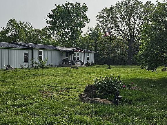 2nd image of 10011 W Farm Road 4