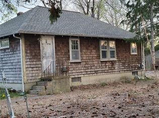 59 2nd St, North Kingstown, RI 02852