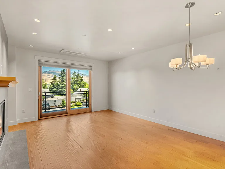 175 Lithia Way #201 — Photo 3