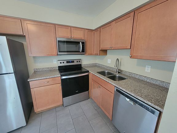 5th image of 505 E Drachman St #505