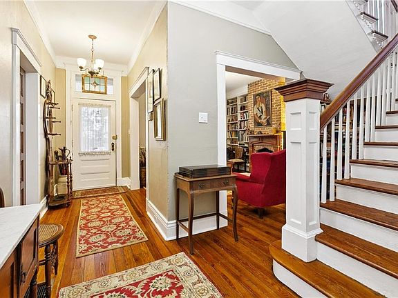 3rd image of 316 Millaudon St
