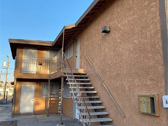 4th image of 1520 Cobb Ln