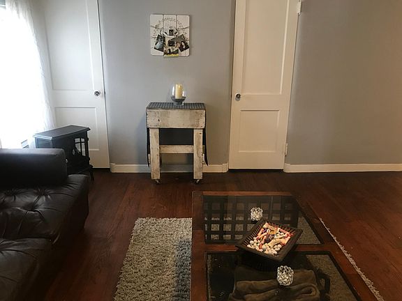 5th image of 119 E Newhall Ave