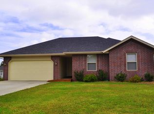 420 S Denver Pl, Bolivar, MO 65613
