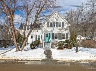 1 Collins St, Camden, ME 04843