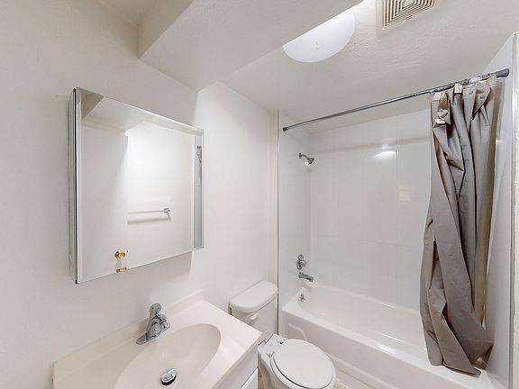 5th image of 980 Bush St APT 110