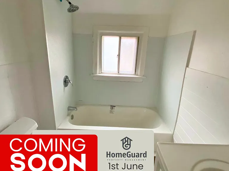 9522 Dunlap Ave — Photo 9