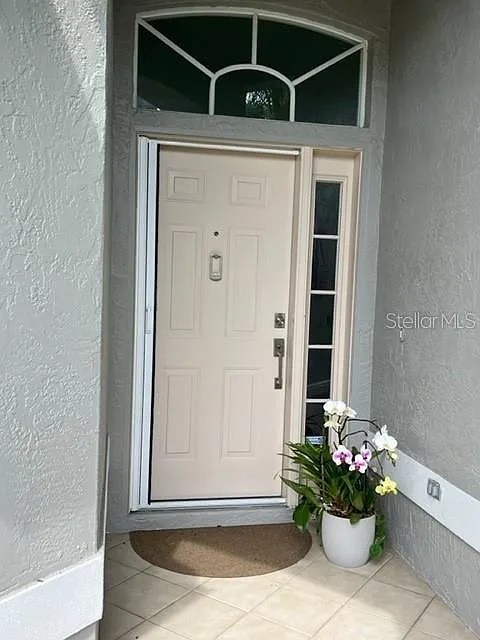 2 bed, 2.5 bath, 2368 sqft, $4,800 — Photo 2