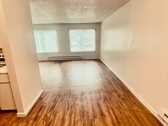 5th image of 5913 Rainier Ave S #102