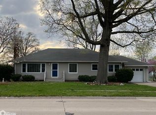 405 S Walnut St, Mount Pleasant, IA 52641