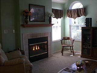 3rd image of 127 Edinburgh Village Dr