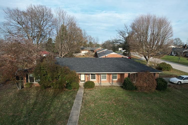 1st image of 200 Sequoyah Trl