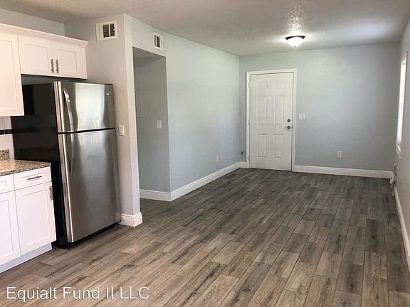 5th image of 924 Maydell Dr APT A