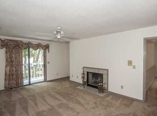 11 Pony Ln, Charleston, SC 29407