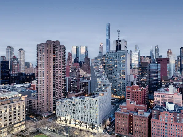 554 West 54th Street image 41 of 42