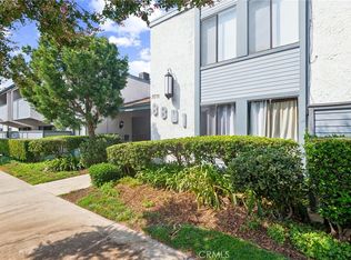 8801 Independence Ave APT 19, Canoga Park, CA 91304