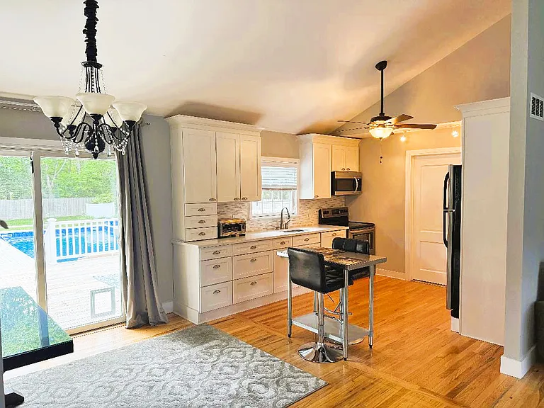 36 Matthews Dr — Photo 9