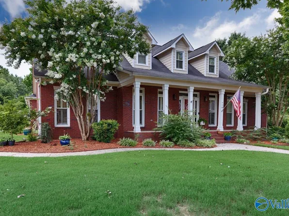 110 Nobleton Ln, Huntsville, AL 35806