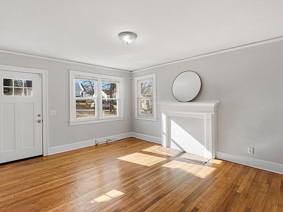 5th image of 36 Beck Ave