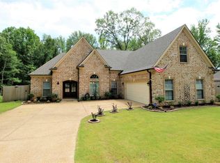7623 Soaring Oaks Dr, Walls, MS 38680