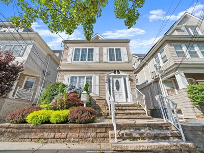 96 W 42nd St, Bayonne, NJ, 07002