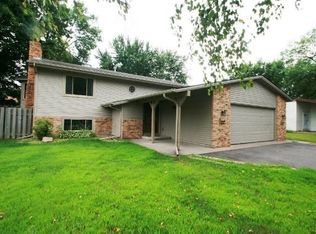 1901 S Meadowwood Ct, Brooklyn Park, MN 55444
