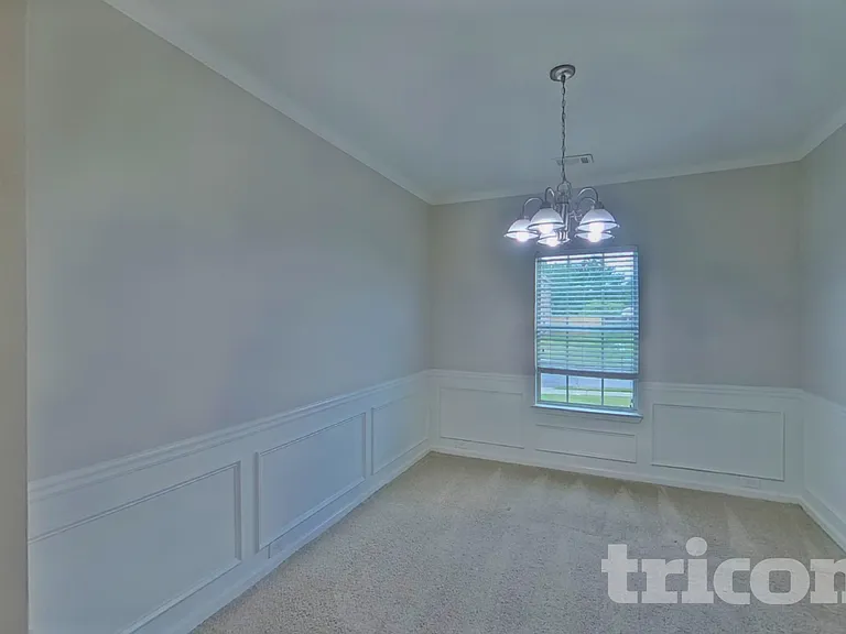 15 Silver Willow Walk — Photo 4