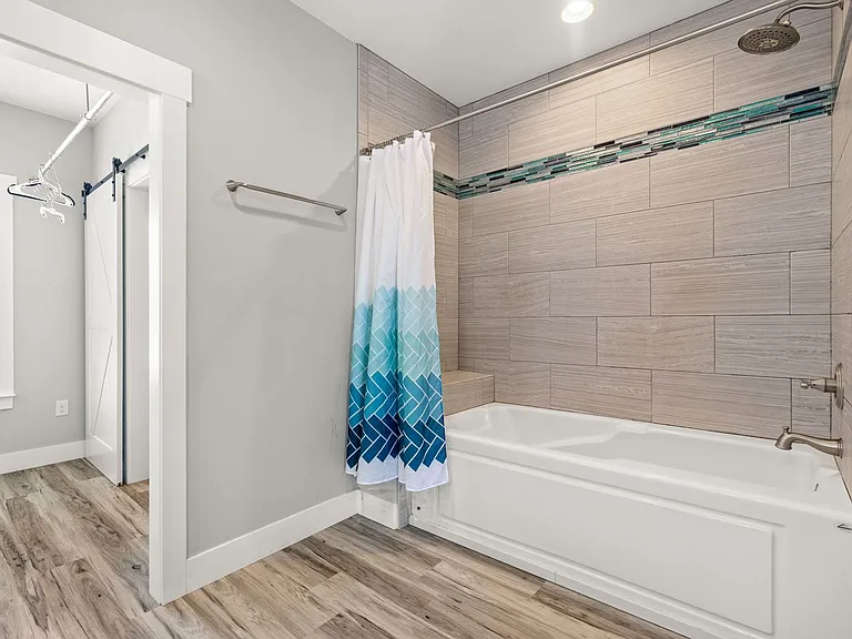 486 Beatrice Point Rd — Photo 22