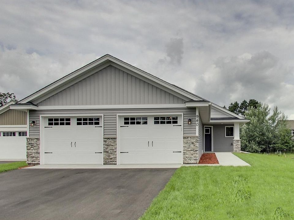 1st image of 940 Winsome Way NW