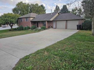 1218 Hometown Dr, Marysville, KS 66508
