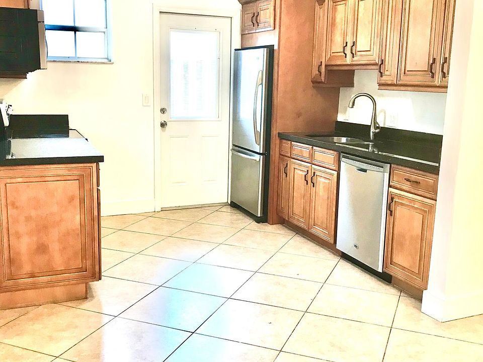 1st image of 646 NE 36th St