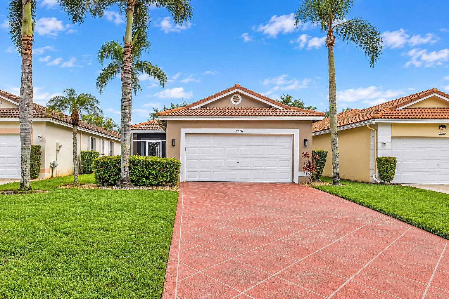 3 bed, 2.0 bath, 1705 sqft, $3,500 — Photo 2