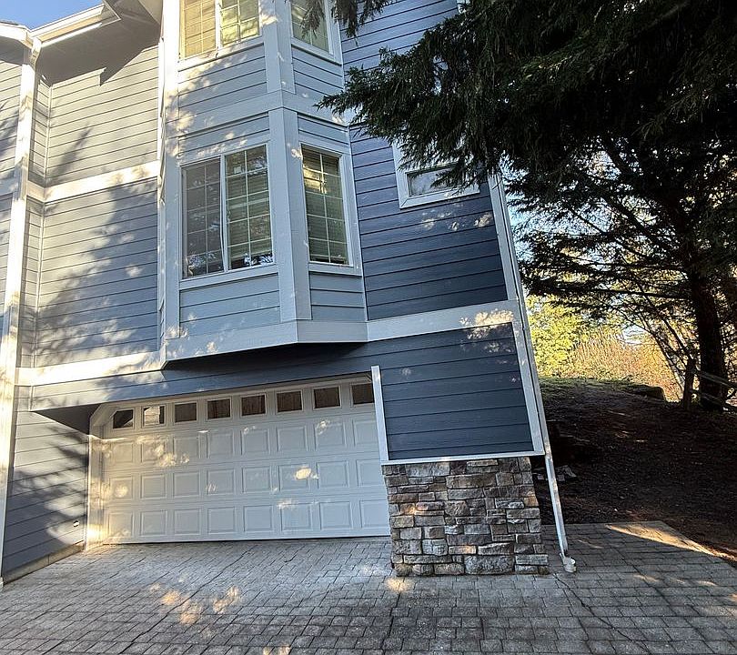 1st image of 17429 52nd Ave W