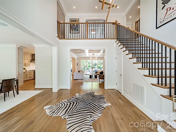 4th image of 5400 Colony Rd